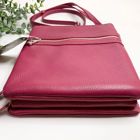 Giani Bernini Triple-zip Pebble Leather Dasher Bag - Picture 4 of 10